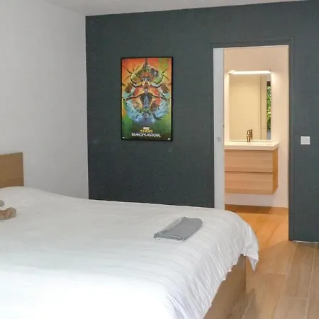 Three-bedroom Holiday In Giens *